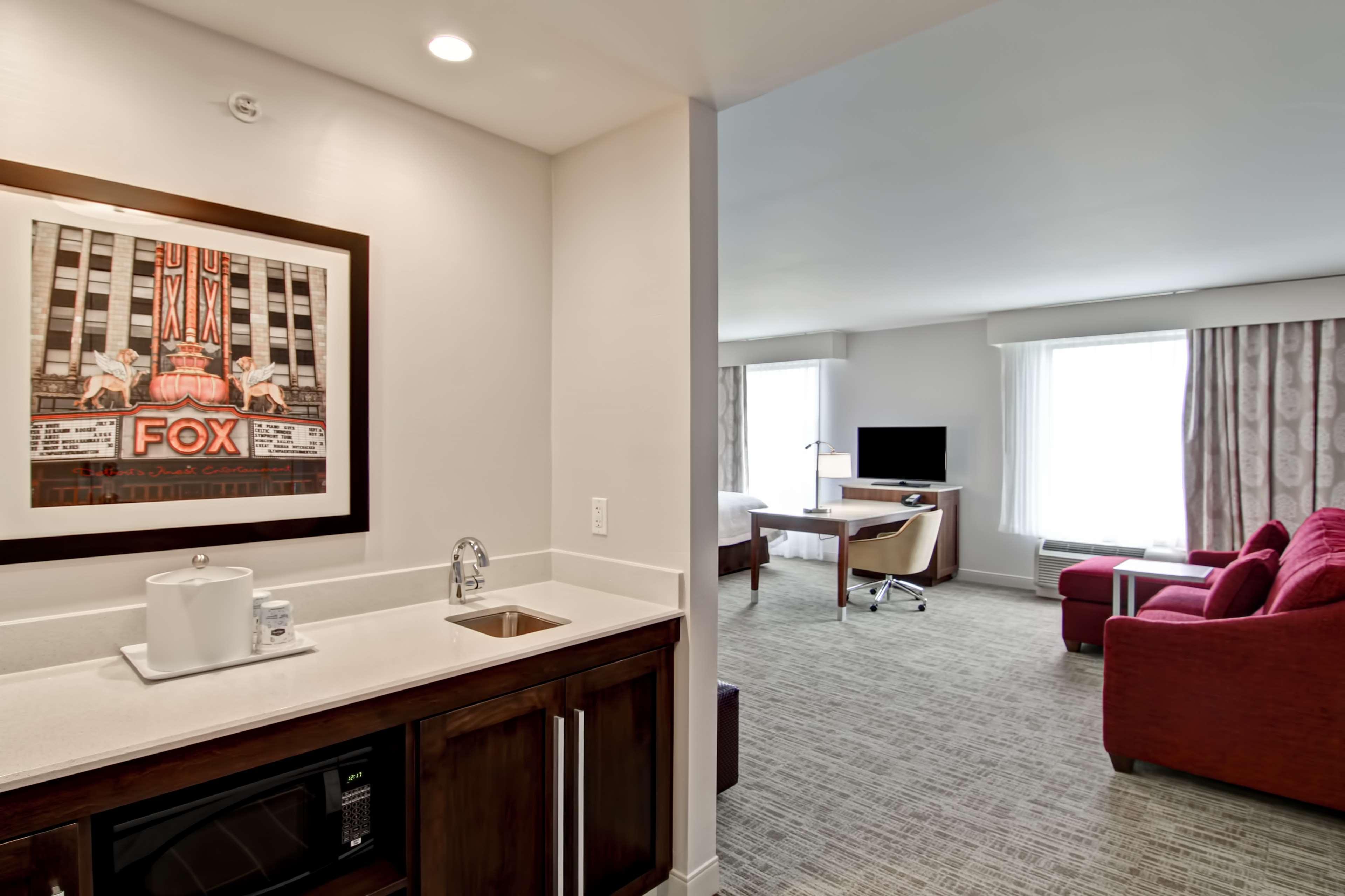 Hampton Inn & Suites Detroit/Troy Clawson Екстер'єр фото