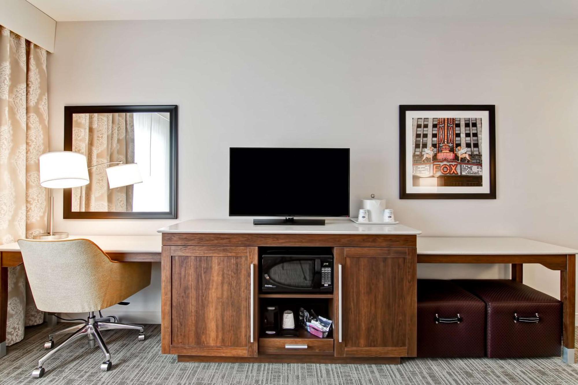 Hampton Inn & Suites Detroit/Troy Clawson Екстер'єр фото