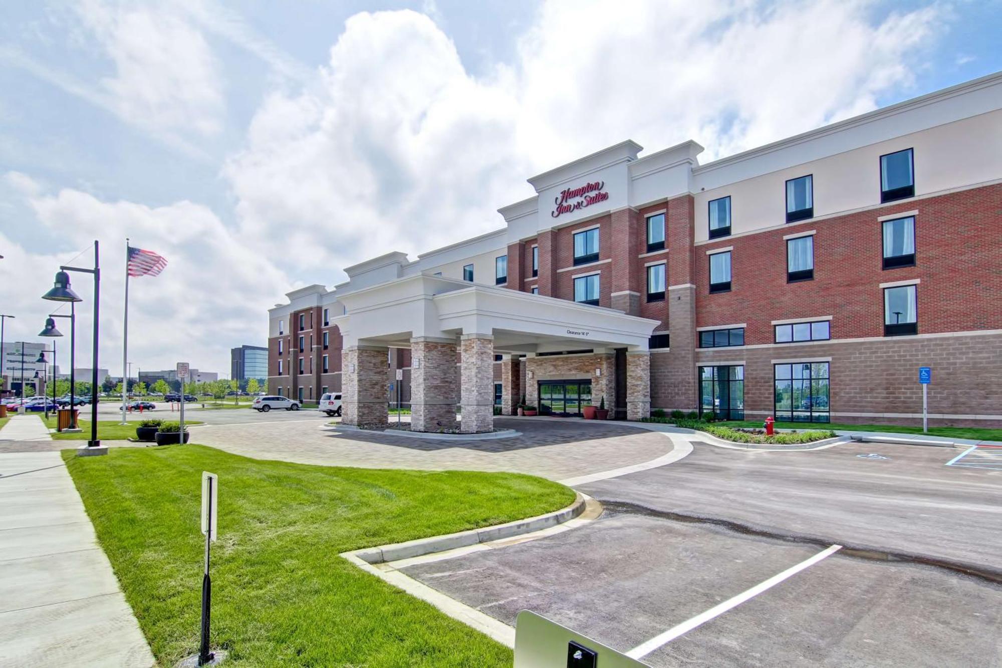 Hampton Inn & Suites Detroit/Troy Clawson Екстер'єр фото